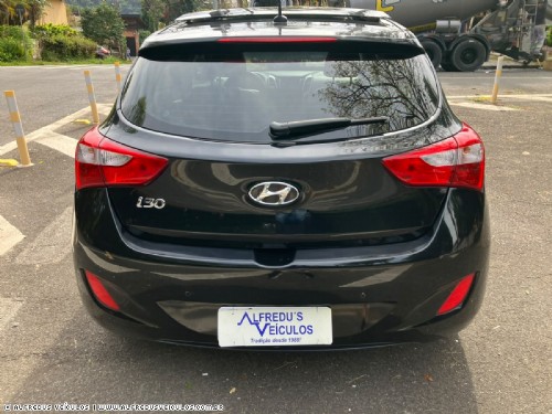 Hyundai I30 1.8 C/ TETO SOLAR 2015/2016